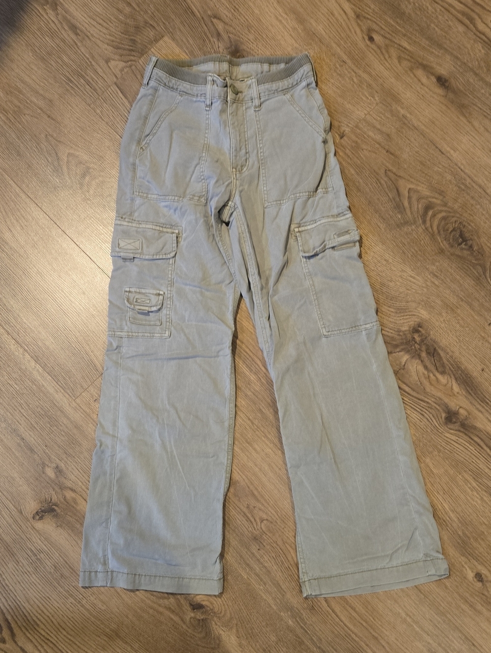 Womens Cargo Pants in Light Green - Casual Utility Style